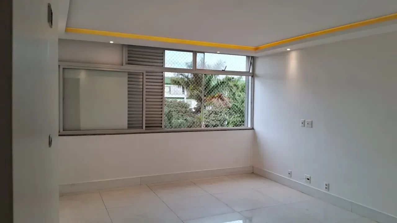 Ótimo Apto SQS 307 Bl. J - 3 Quartos 01  Suíte com garagem