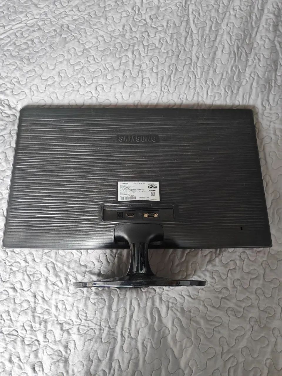 Monitor Led Samsung 24 polegadas S24D332H - Foto 2