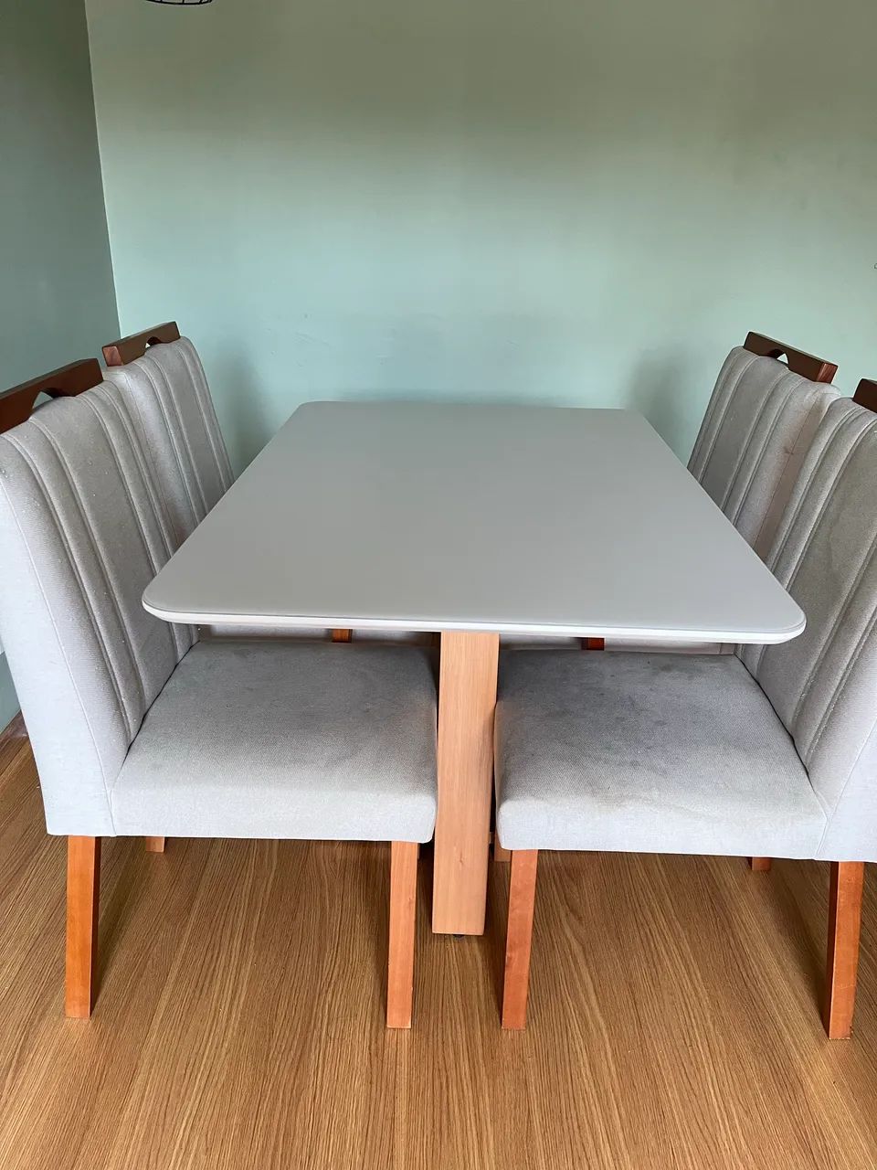 Mesa 4 cadeiras 