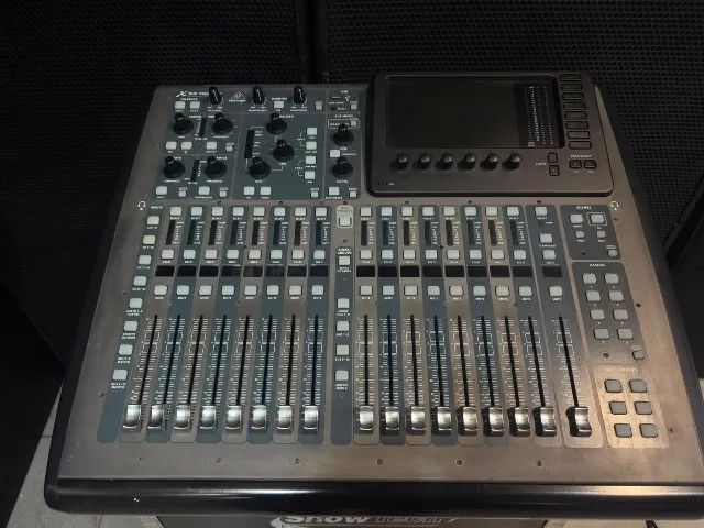 X32 compact
