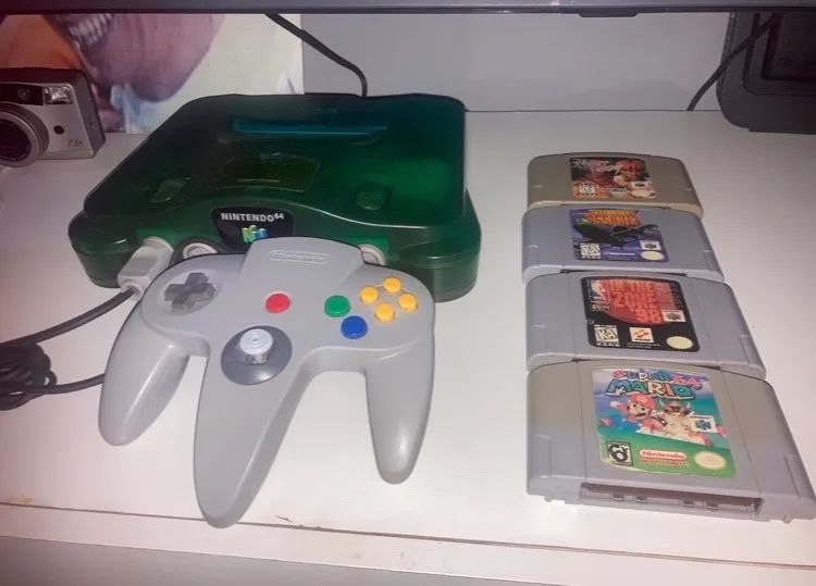 Nintendo 64 (verde) + 4 jogos - Foto 2