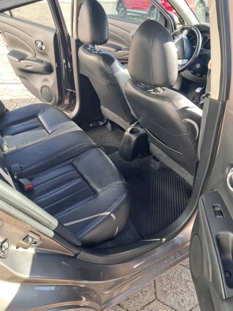 Nissan Versa Unique 1.6 16V Flex 4P Mec. 2016 - Foto 5