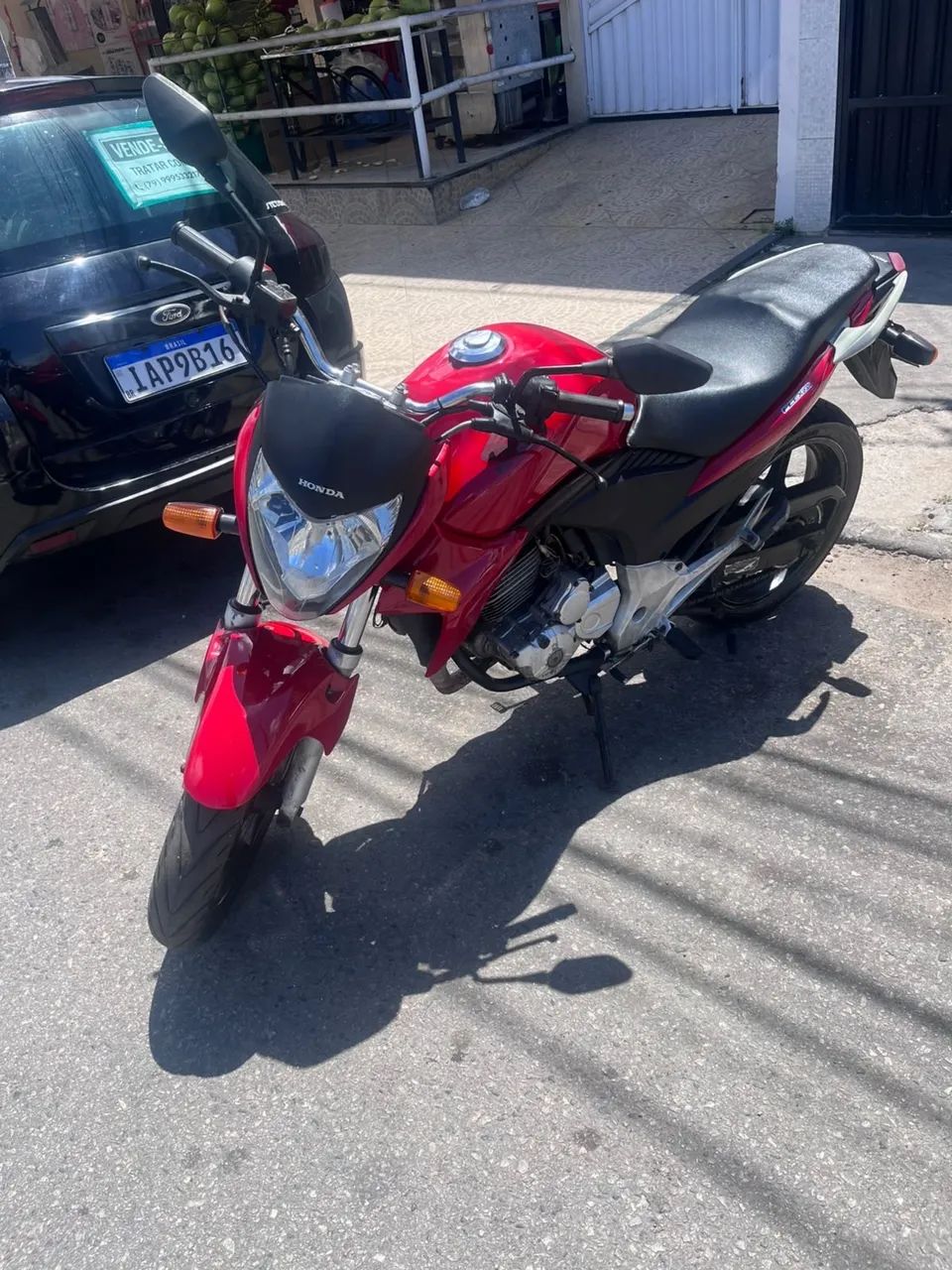 Cb 300