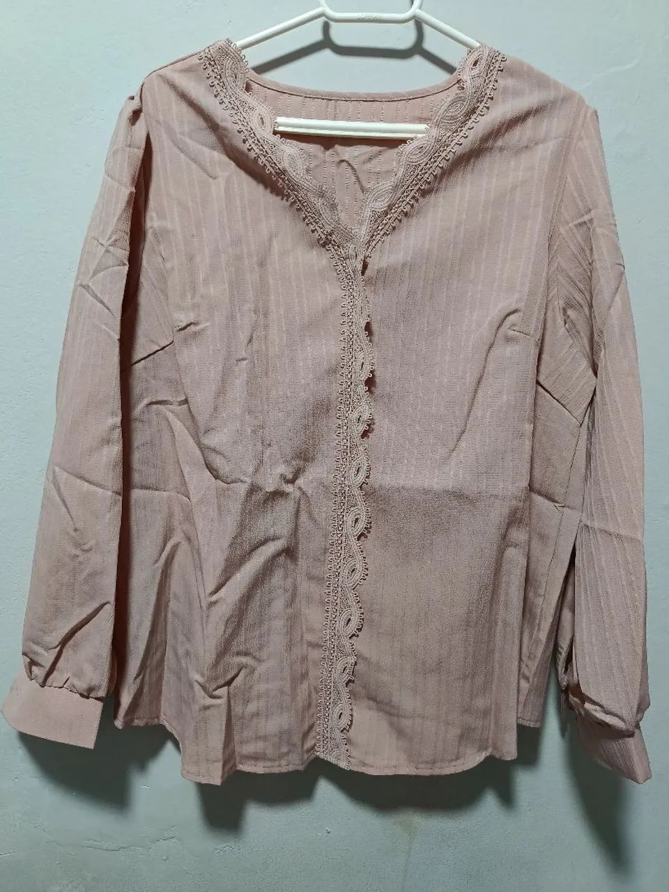 Blusa feminina moderna