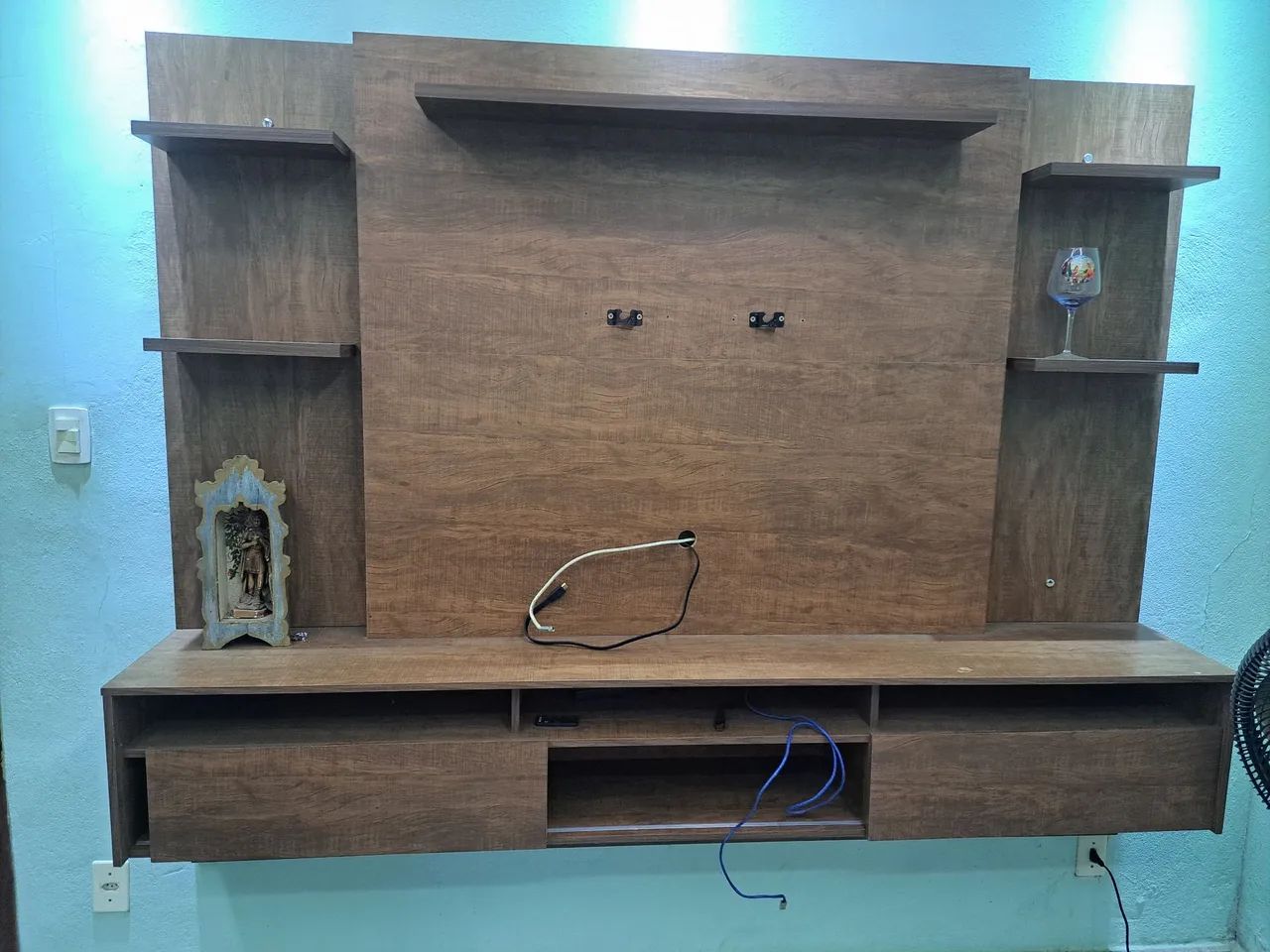 Rack com painel madeira - Foto 3