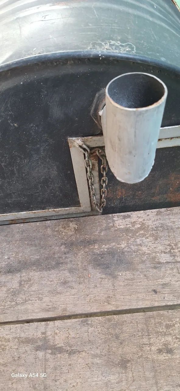 Churrasqueira a Bafu com chaminé e tábuas laterais - Foto 4