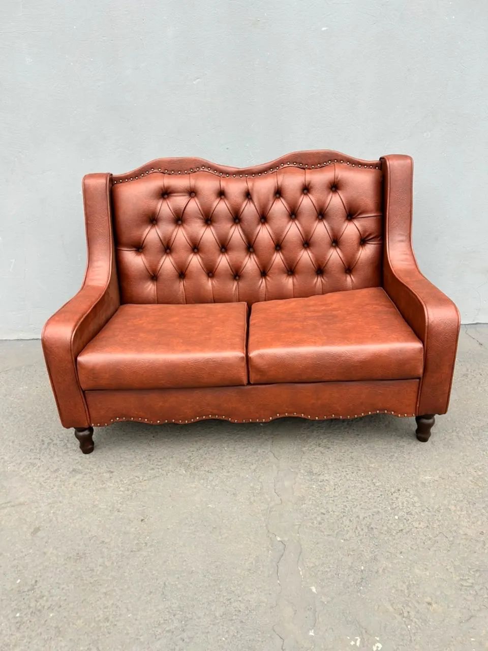 Sofá Clássico CHESTERFIELD- Restaurado  - Foto 4