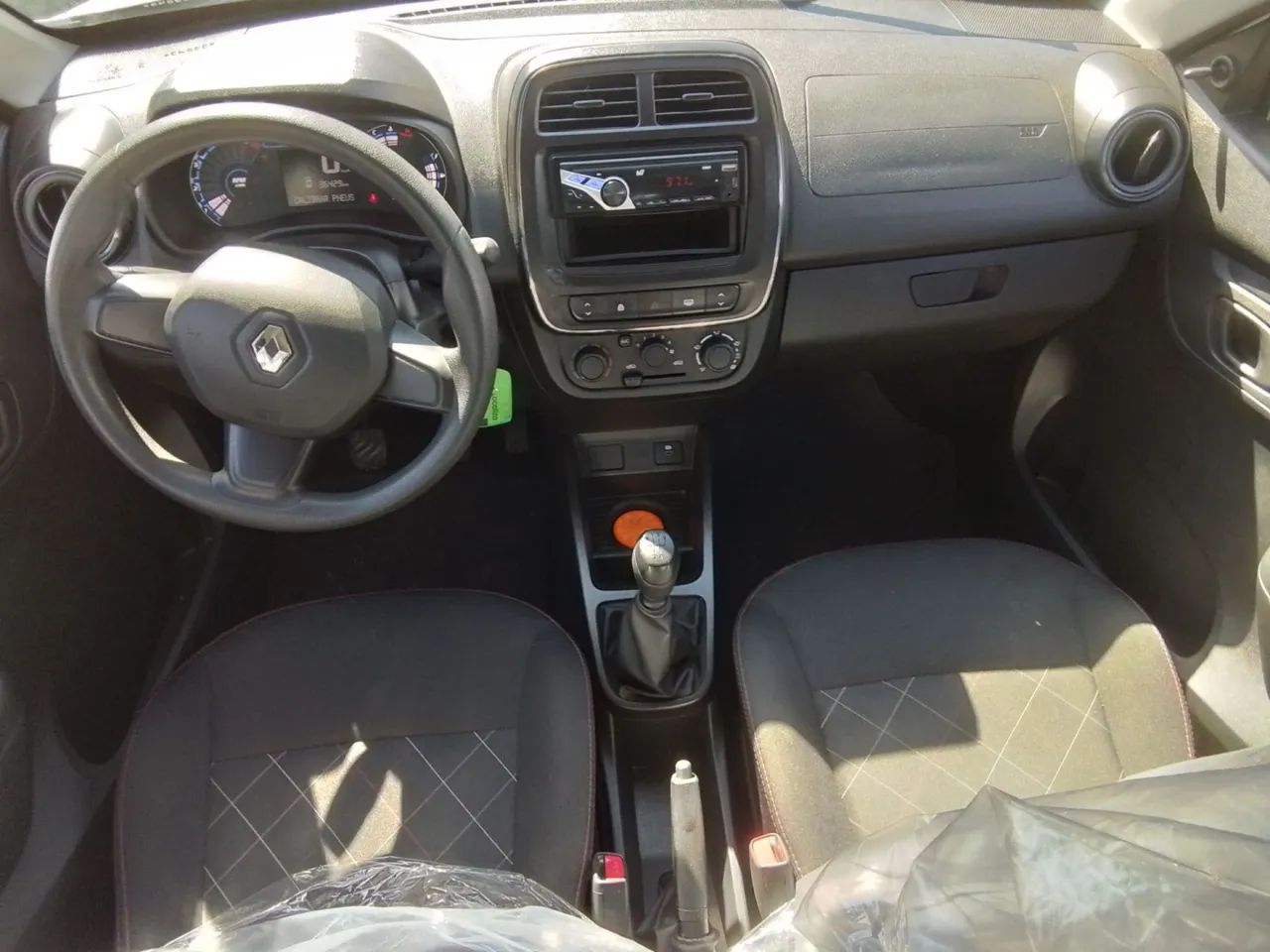 Renault Kwid 1.0 Zen, foto 7 de 10