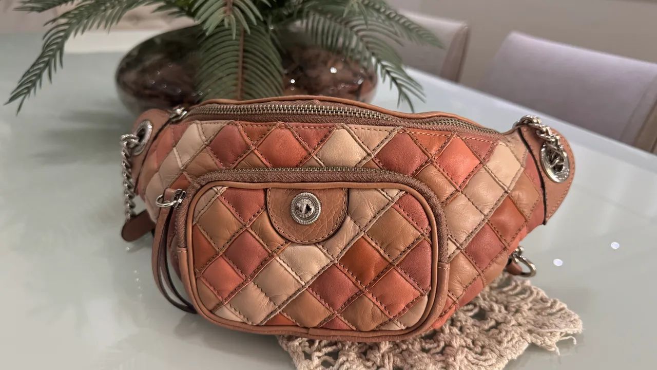 Pochete arezzo