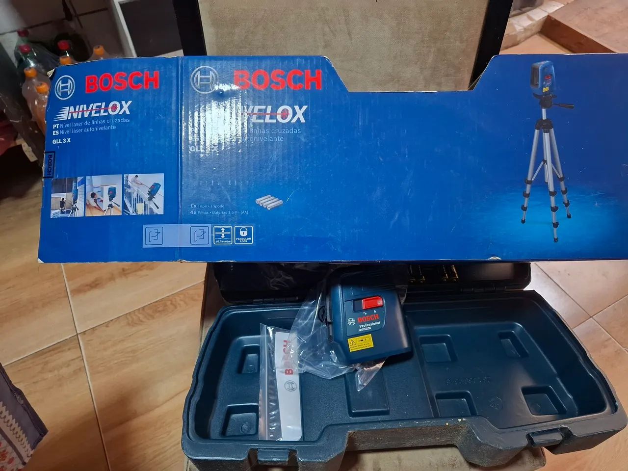 Nível a laser com tripé Boch - Foto 4