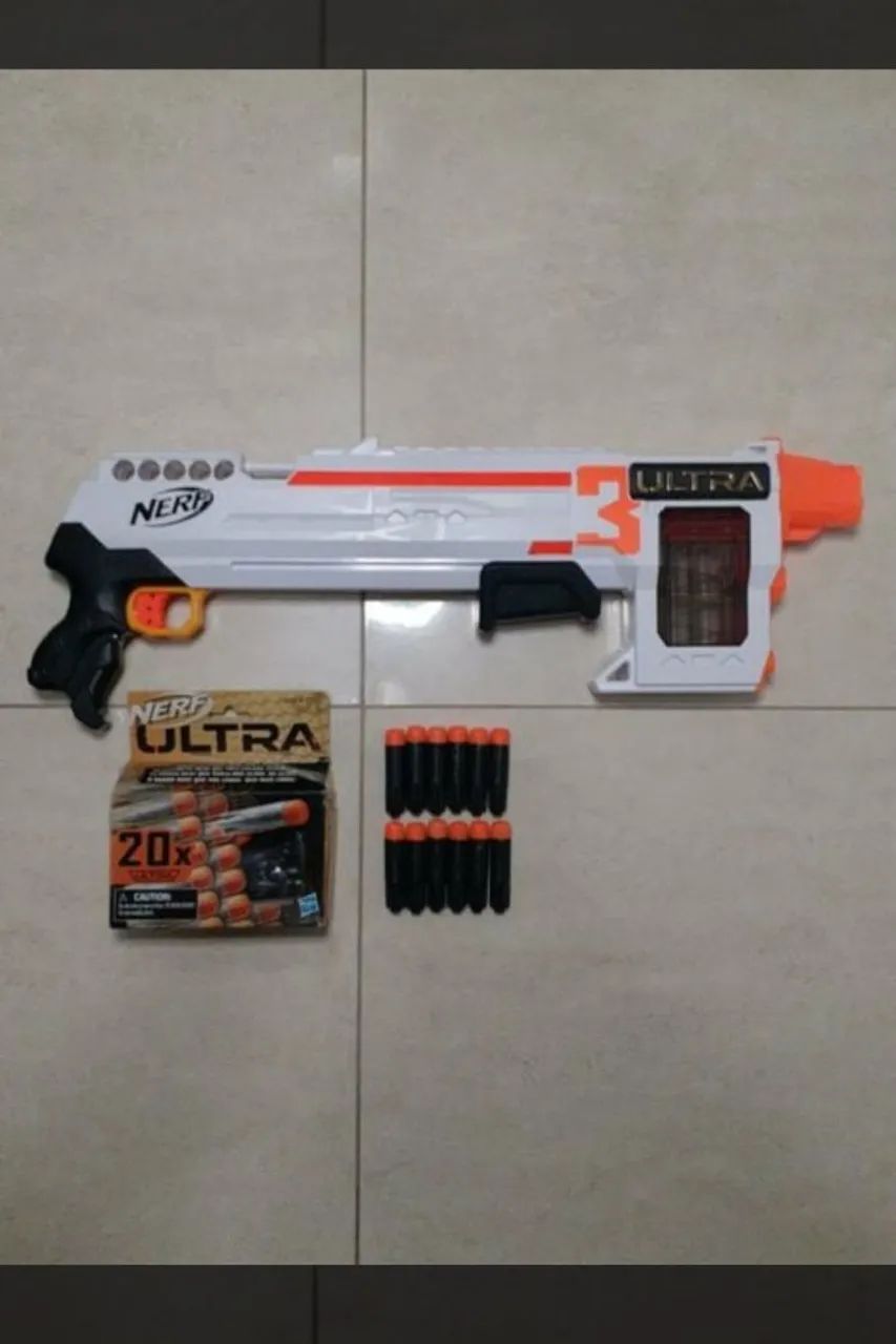 Nerf Ultra 3 com uma caixa de dardos extras