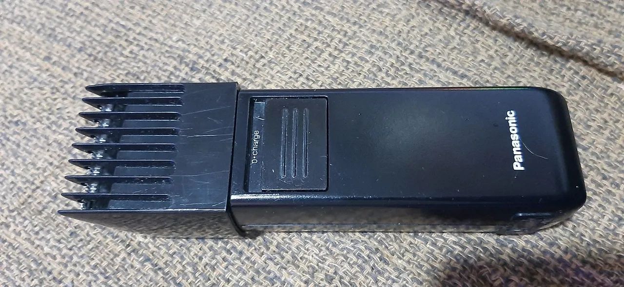 Máquina de cortar cabelo e barba PANASONIC  - Foto 2