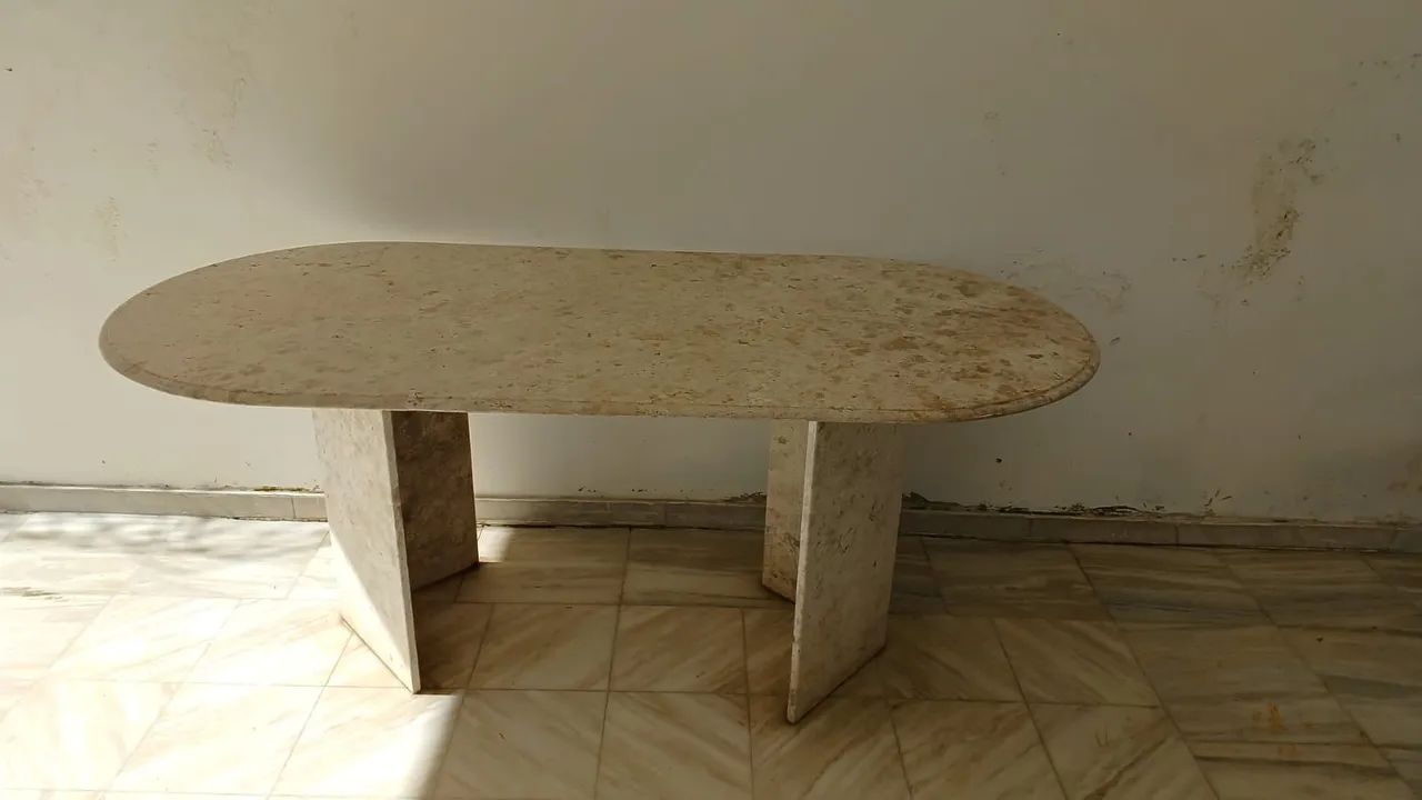 Mesa ( mármore italiano)