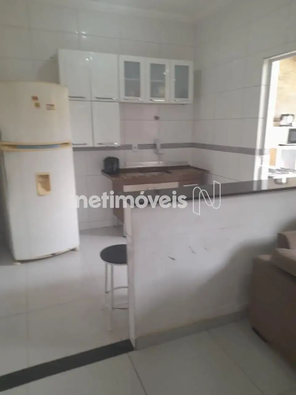 Oportunidade! Casa 3 quartos com suíte e espaço para churrasco - Foto 2
