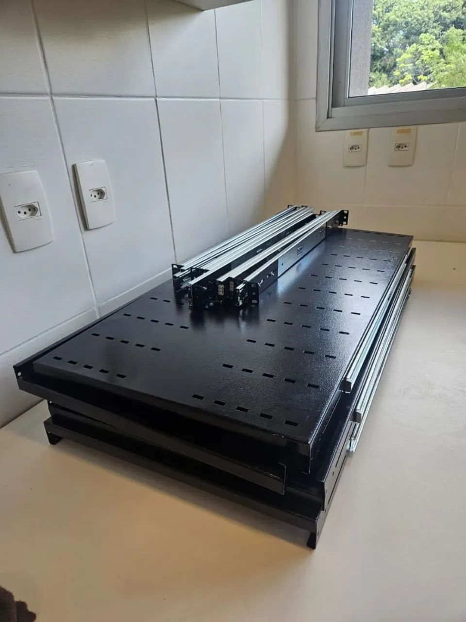 4 Bandejas Deslizantes 1u 900mm Para Rack Padrão 19" Preto - Foto 2