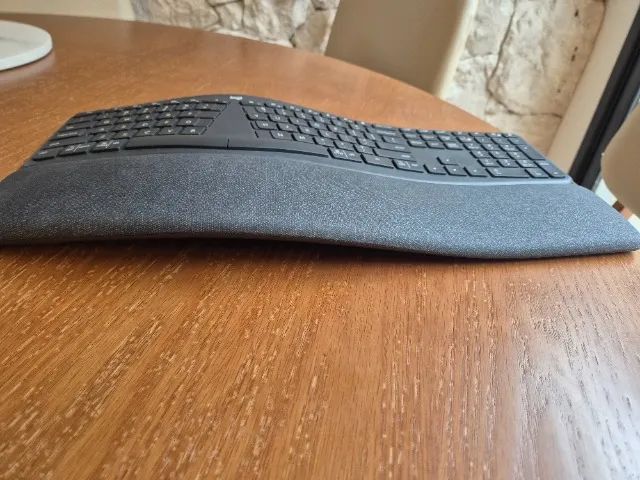 Teclado Logitech ERGO K860 - Foto 3