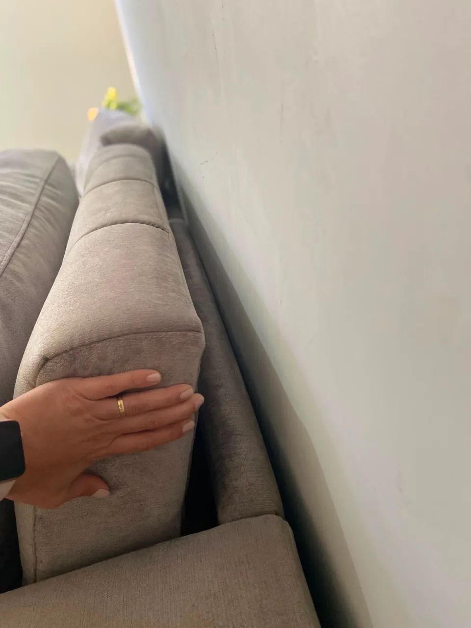 Sofá Retrátil 2,40m em Suede | Higienizado | Excelente Estado - Foto 4