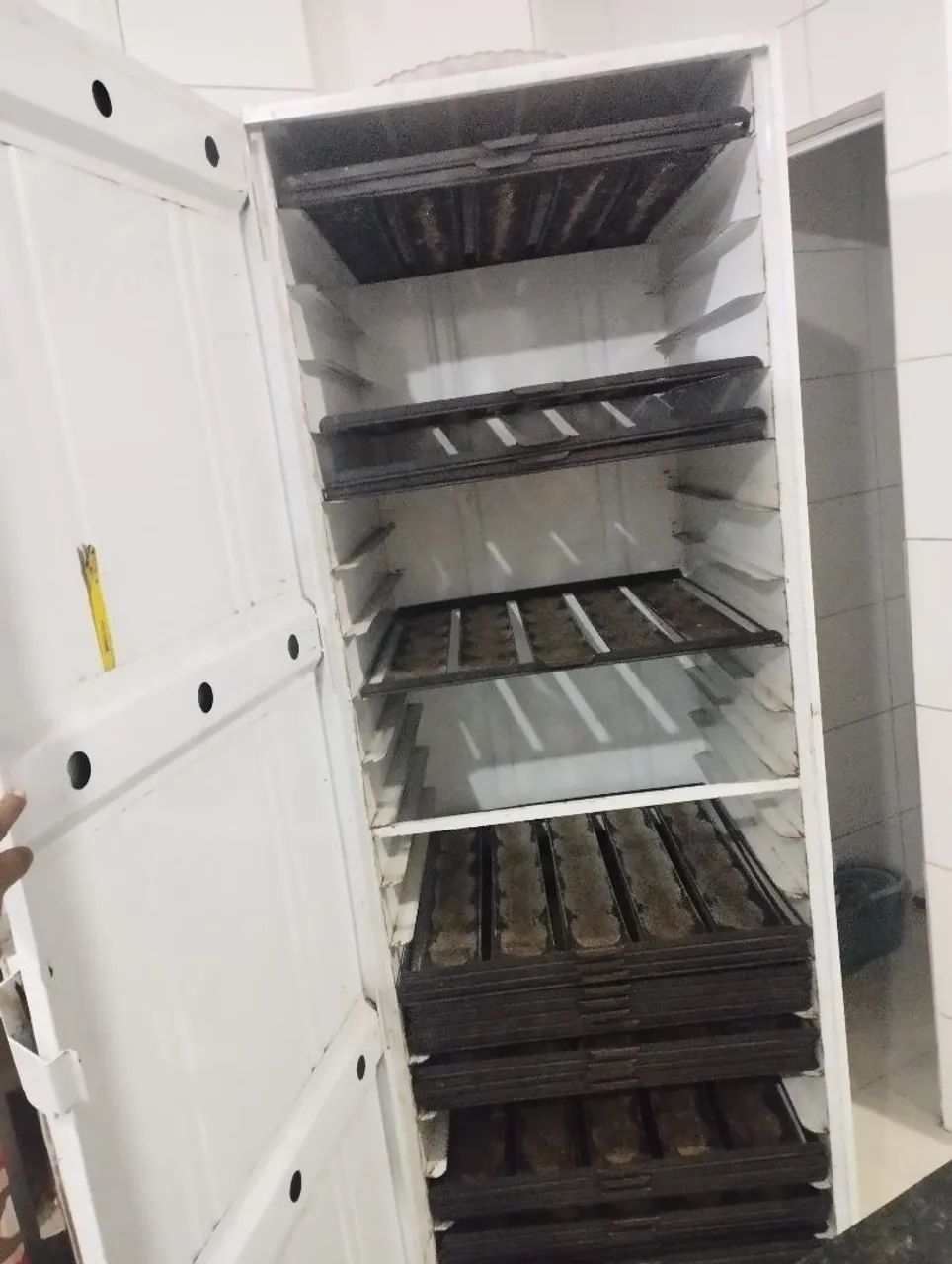 Armário estufa para pães 