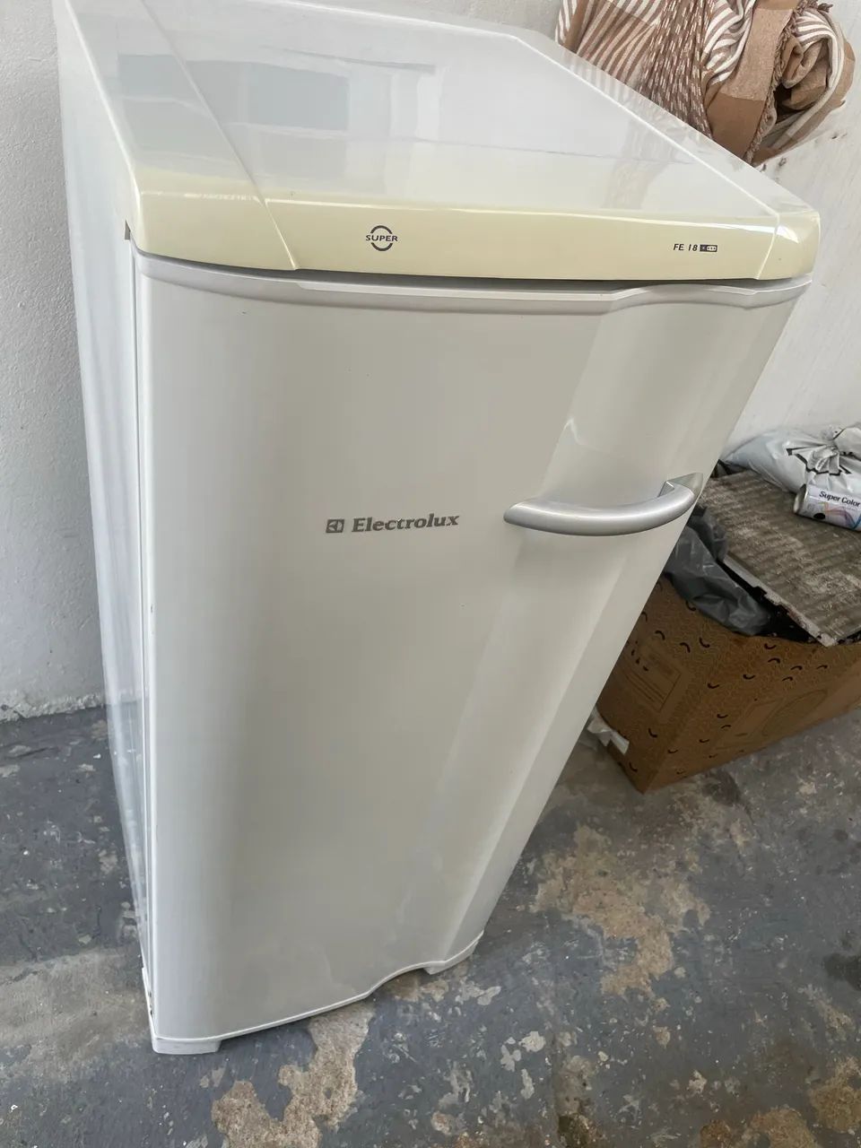 Freezer Vertical Eletrolux 