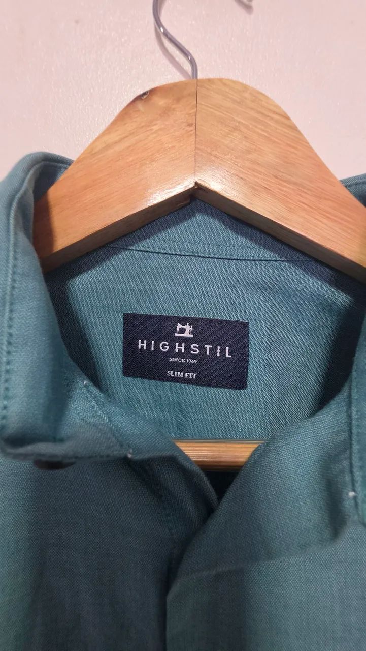 KIT - Duas camisas sociais tamanho P  - Foto 5