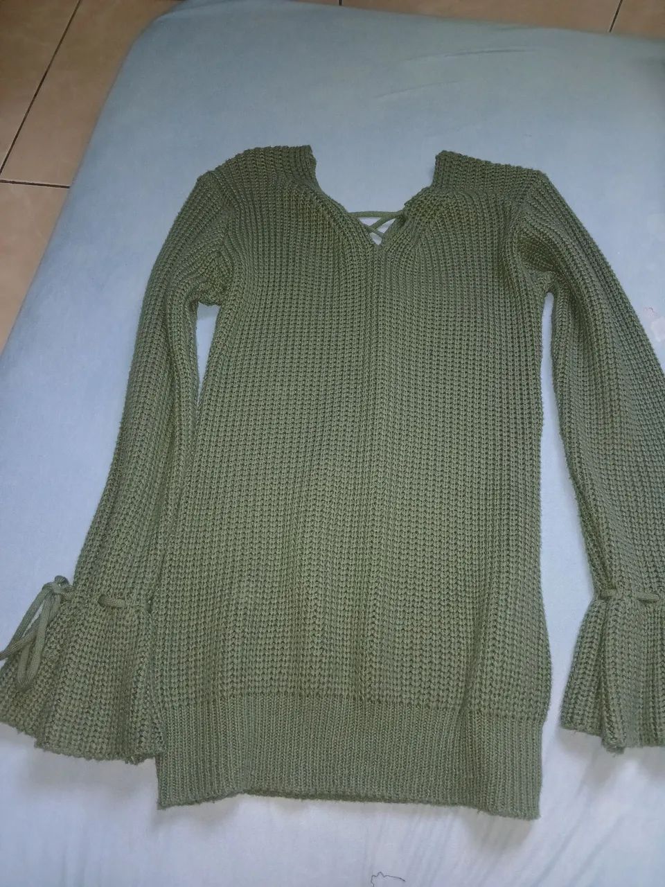 Blusa tricot verde militar usada. - Foto 4