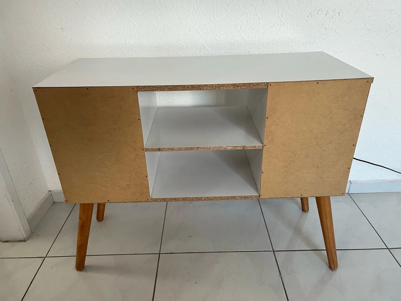 Rack Retrô (Branco - Amadeirado) - Foto 3