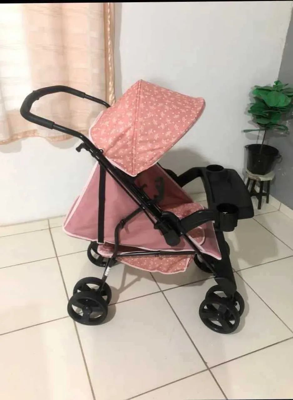 Carrinho de bebê reversível seminovo  - Foto 2