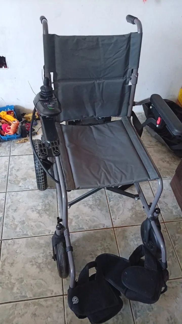Cadeira de roda elétrica