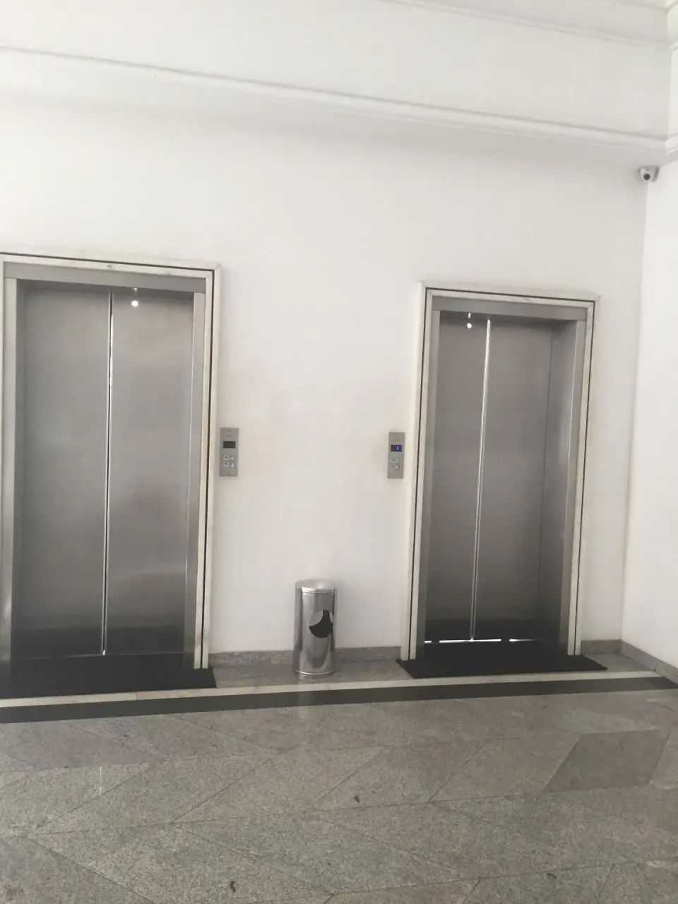 Loja Terrea com 36m², decorada em Ondina - Salvador - Ba - Foto 2