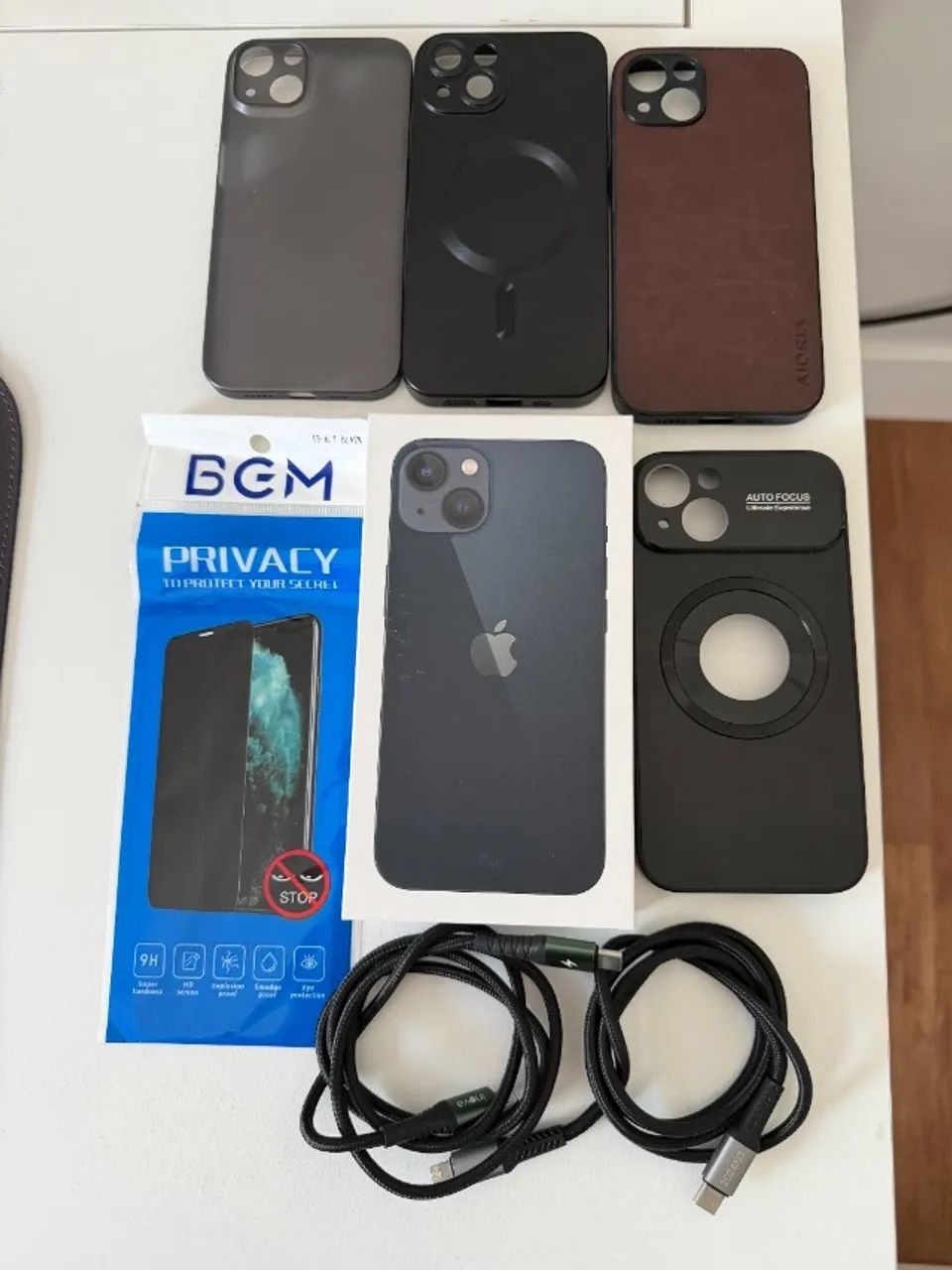iPhone 13 256GB Impecável + 4 Capas + Película de Privacidade