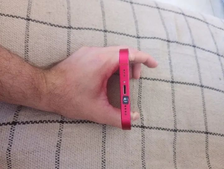 iPhone 14 - Foto 3