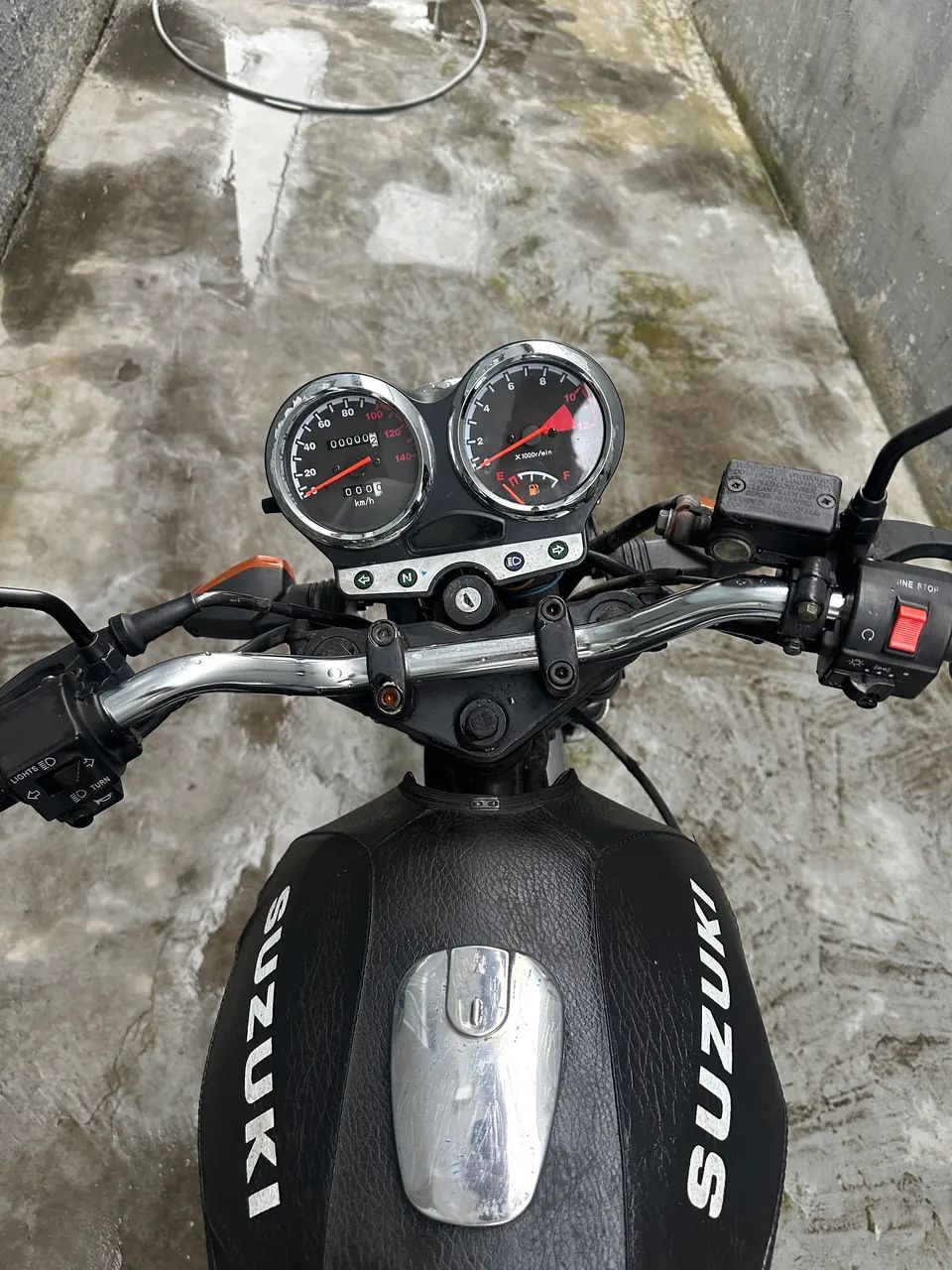 Suzuki yes com documento em dia e preço barato  - Foto 5
