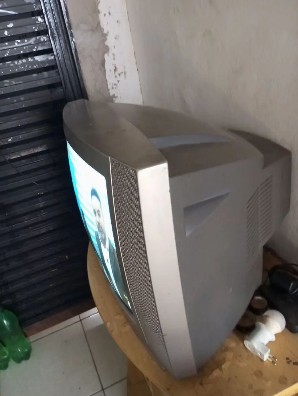 Vendo tv Philips  - Foto 2