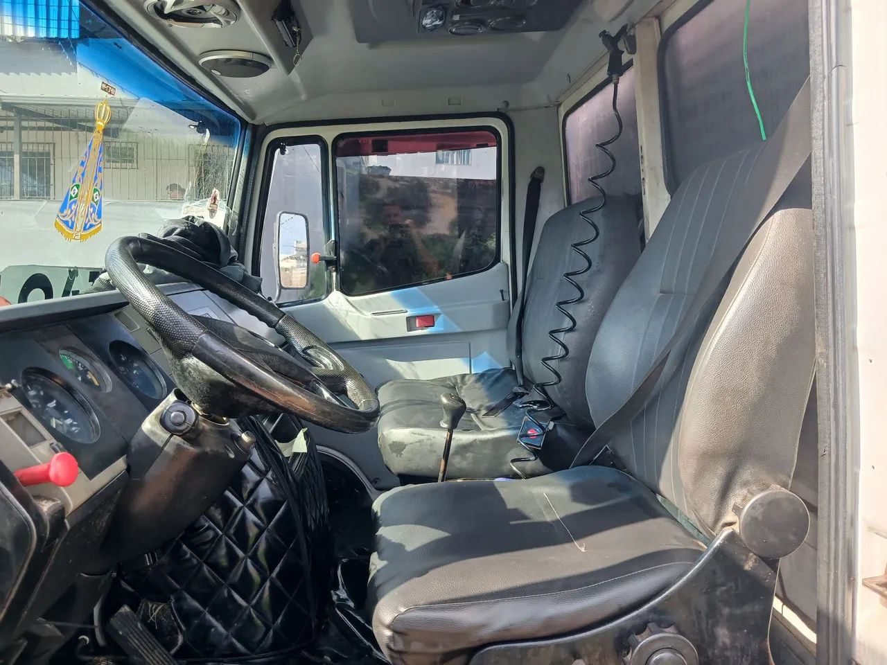 Camião 709 com freio ar - Foto 5