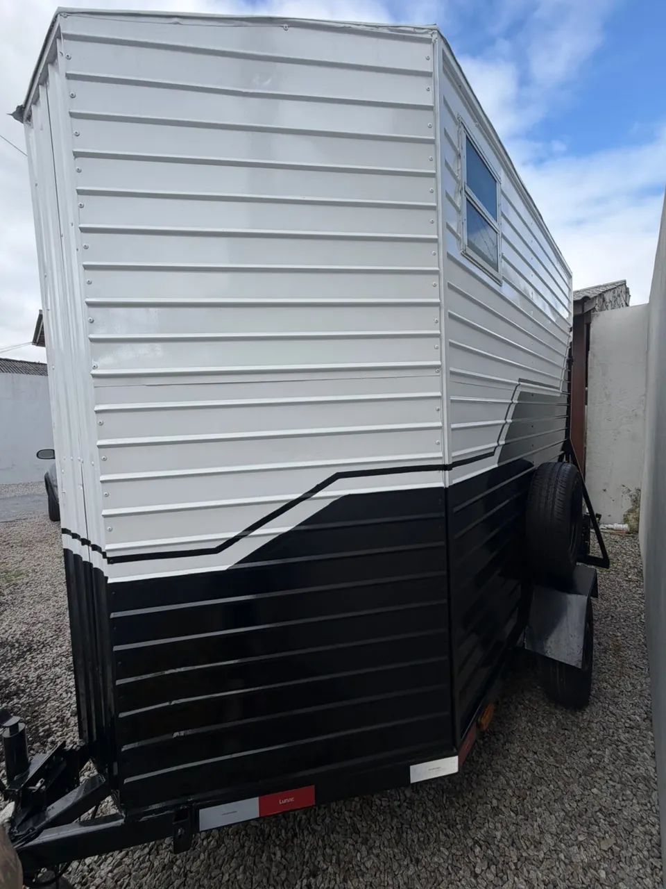 TRAILER HOME À VENDA - PRONTO PARA TRANSFORMAR EM SEU MOTORHOME! - Foto 4