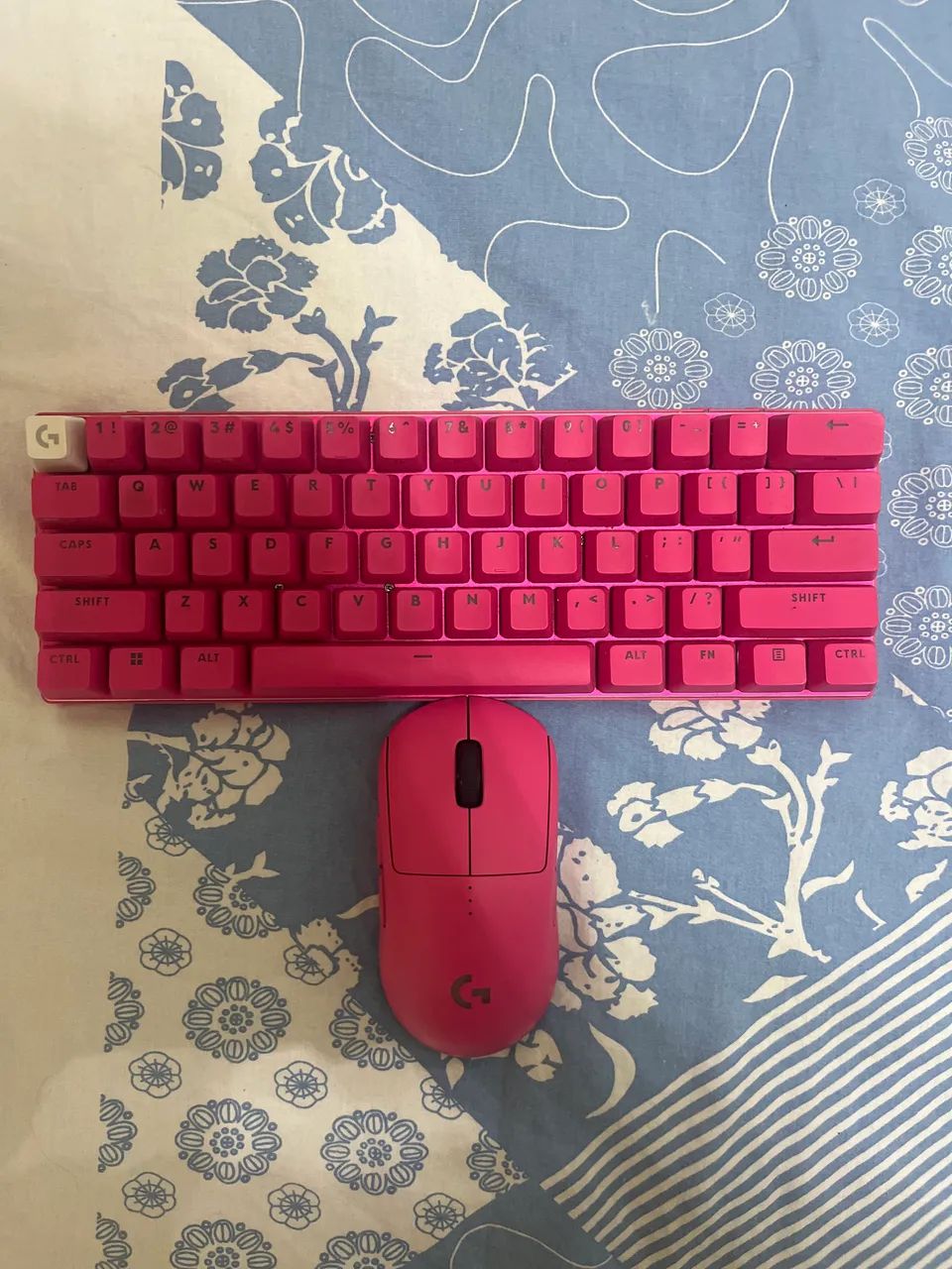 Teclado Prox60 & Mouse Superlight 2 Logitech 