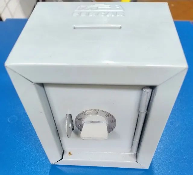 Cofrinho Antigo Fercar C12 (Usado)