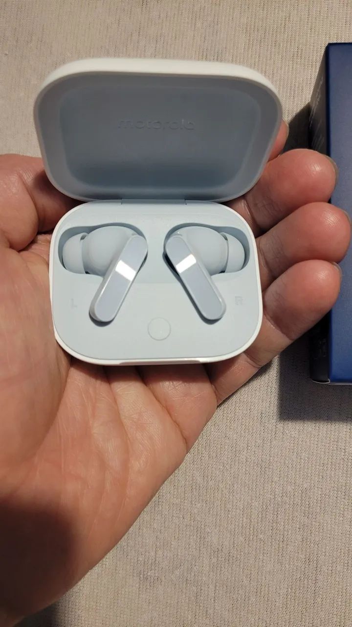 Fone de ouvido Bluetooth Moto Buds - Foto 5