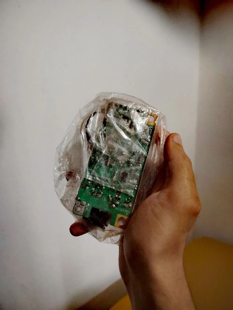 Fonte interna bivolt para ps2