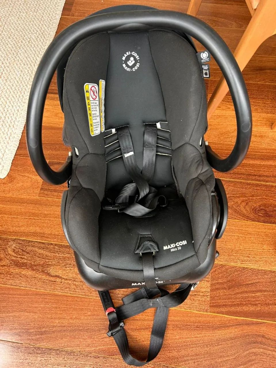 Bebê Conforto Maxi-Cosi Mico 30 com Base -  Preto