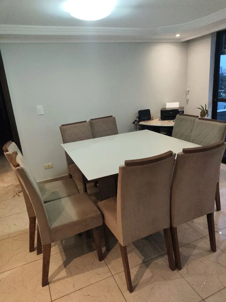 Mesa de Jantar com 8 Cadeiras - Foto 2