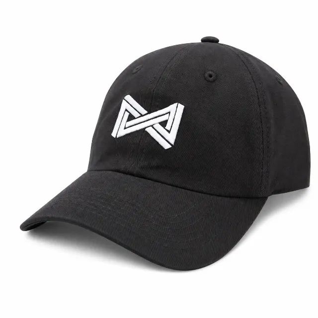 Boné Preto com Bordado Branco - Modelo Casual Ajustável