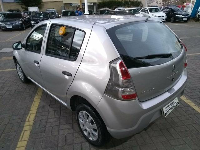 Renault Sandero Authentic 1.0 flex 2013/2014 - Foto 6
