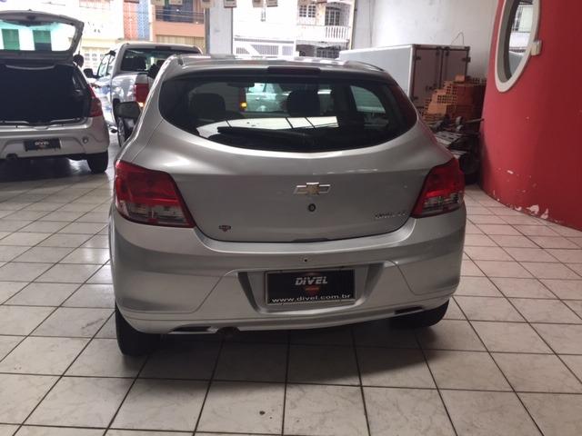Onix LT 1.0 Flex Completo + DVD 2014/2015 - Foto 9