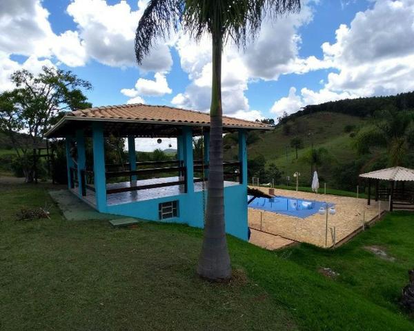 Fazendinha em Itaguara MG à 110 km de Belo Horizonte 120 mil metros 12 hectares