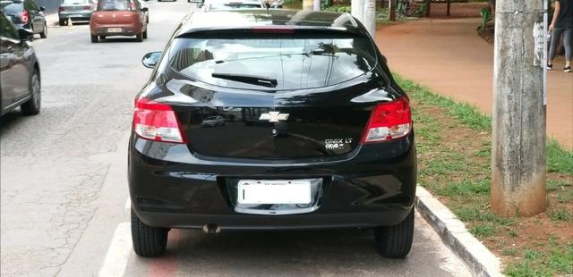 Onix LT 13/14 1.0 Preto - Foto 6