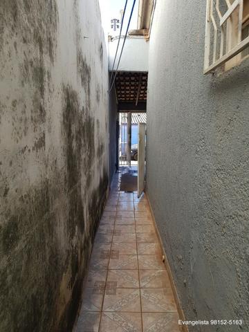Urgente Linda Casa de 3 Quartos Escriturada + Barraco de Fundo - Foto 18