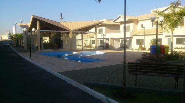 Casa em condomínio com 3 quartos no R- Vilar Primavera - Bairro Setor Castelo Branco em Go - Foto 2