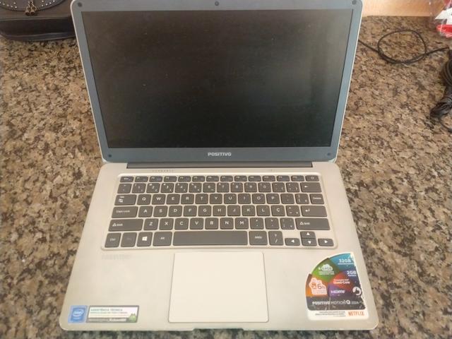 Vendo Notebook Ultra Motion Q, Seminovo!