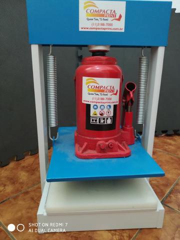 Máquina de fazer chinelo compacta print
